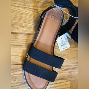 New black sandals